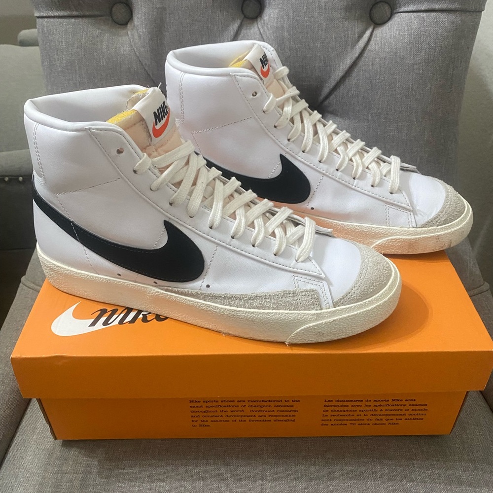 Nike Blazer mid ‘77 size 8.5